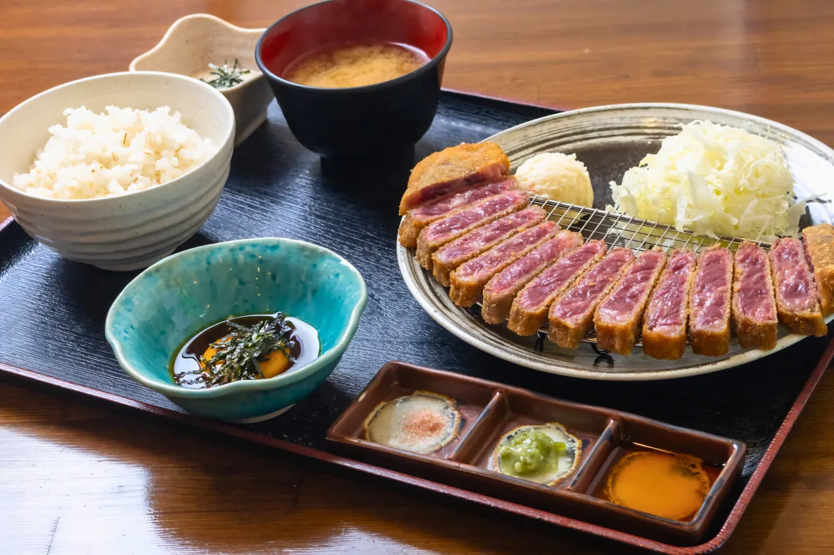 牛かつ定食